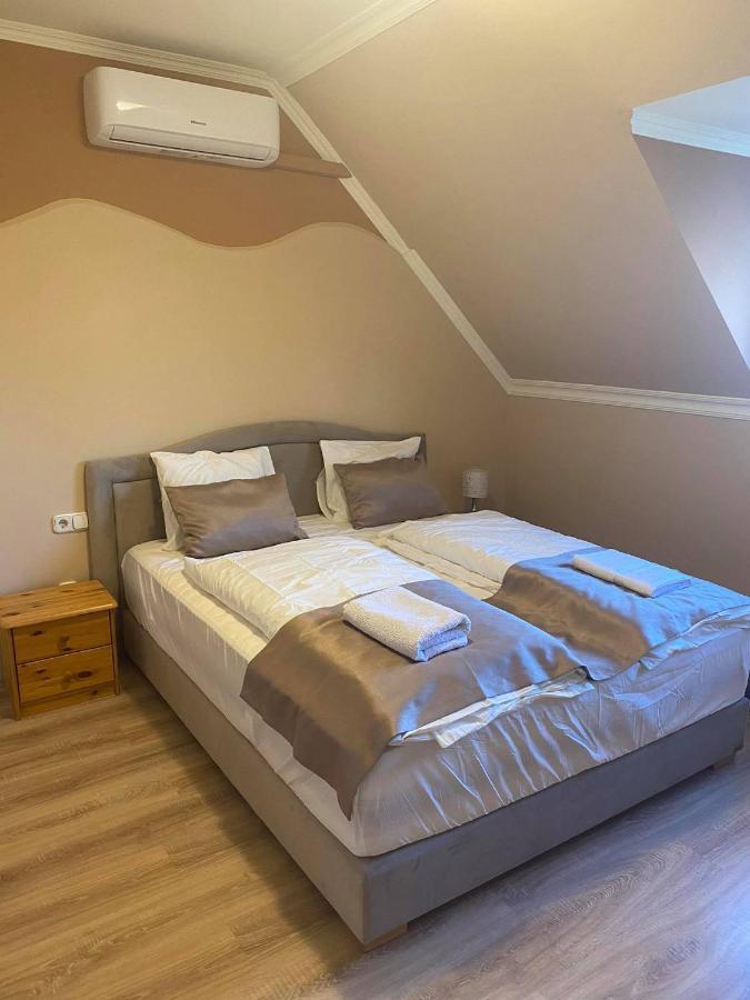 La Curia Panzio Bed and Breakfast Dunaszeg Buitenkant foto