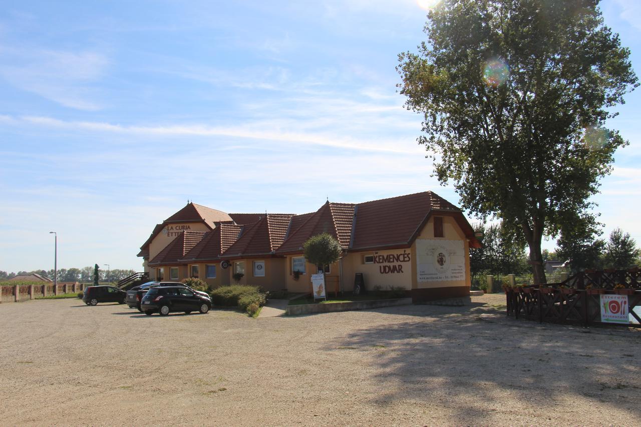 La Curia Panzio Bed and Breakfast Dunaszeg Buitenkant foto